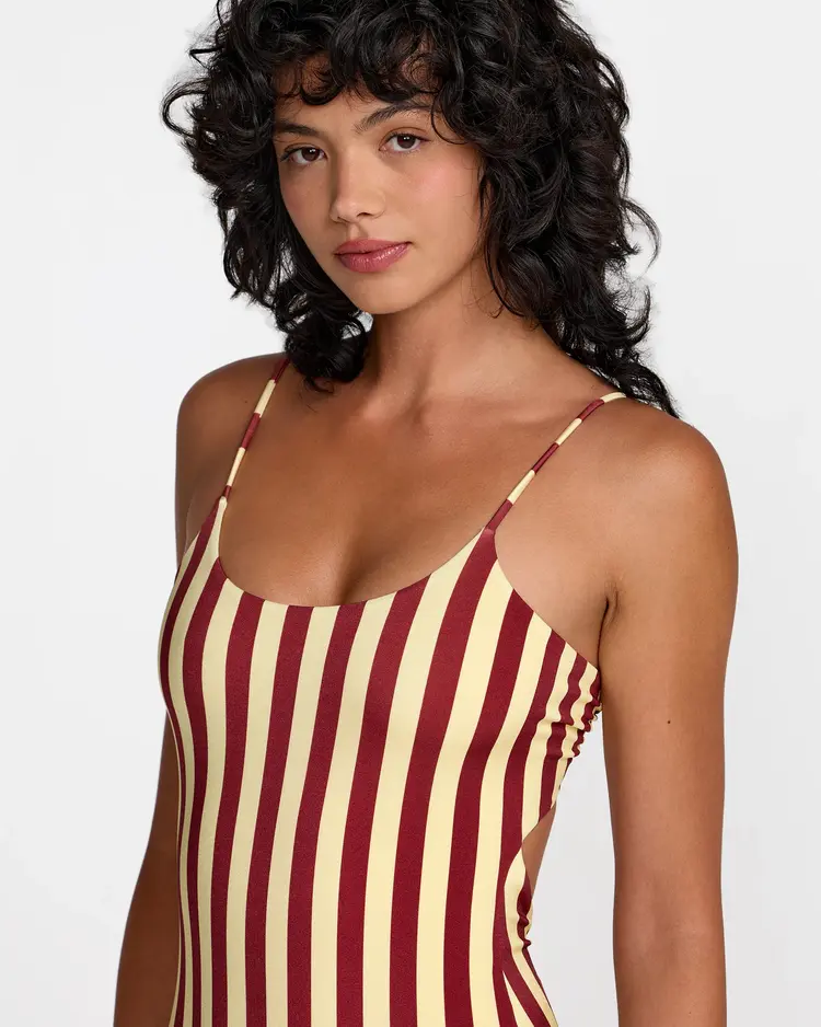 RVCA LEON BASIC SCOOP ONE PIECE SWIMSUIT