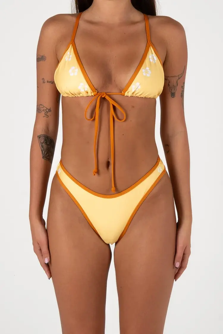 INNER RELM HOT STUFF TRIANGLE TOP | BUTTERCREAM