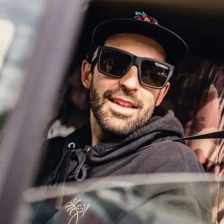 SMITH LINEUP MATTE BLACK CHROMAPOP POLARIZED BLACK LENS