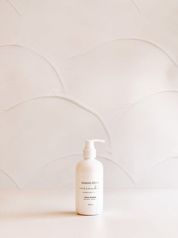 MARÉE CHANDELLE SAVON À MAINS -  ANANAS, PÊCHE ET CORIANDRE