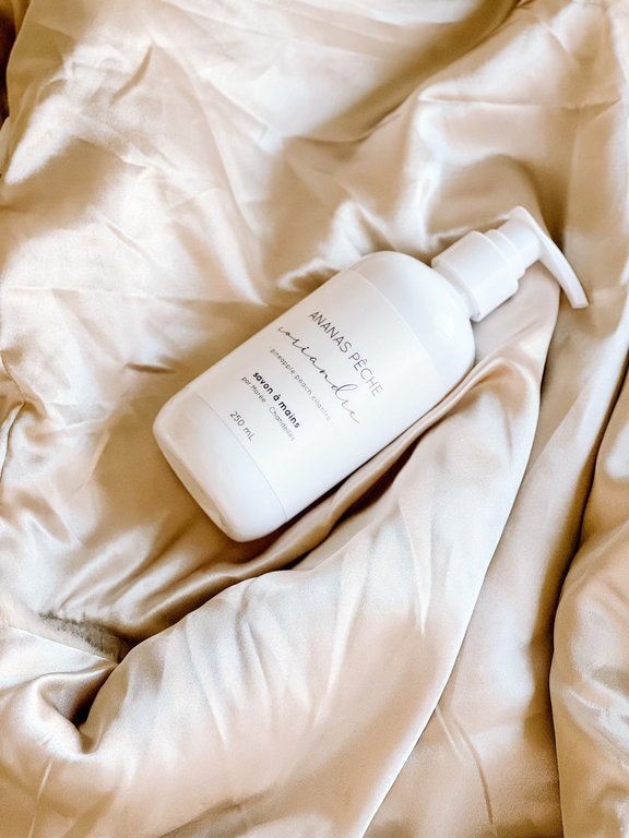 MARÉE CHANDELLE SAVON À MAINS -  ANANAS, PÊCHE ET CORIANDRE