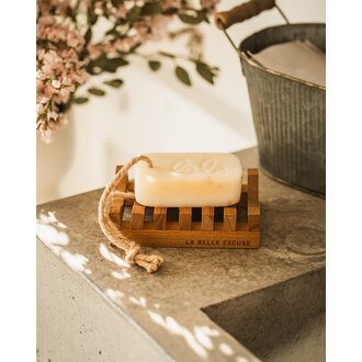 LA BELLE EXCUSE OPENWORK WOODEN SOAP DISH