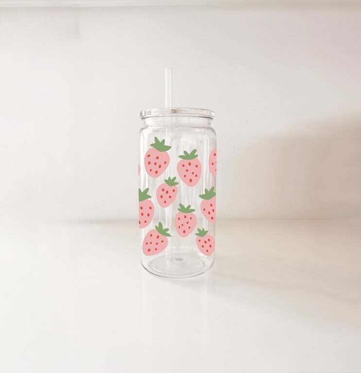 MÖMY VERRE 16 OZ PLASTIQUE - CHAMPS DE FRAISES