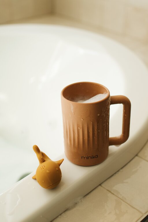 MINIKA TASSE DE RINÇAGE POUR LE BAIN - AMANDE