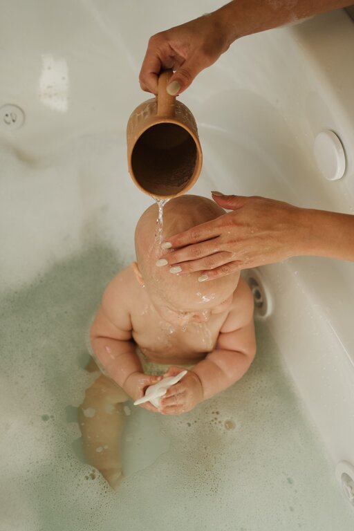 MINIKA TASSE DE RINÇAGE POUR LE BAIN - AMANDE