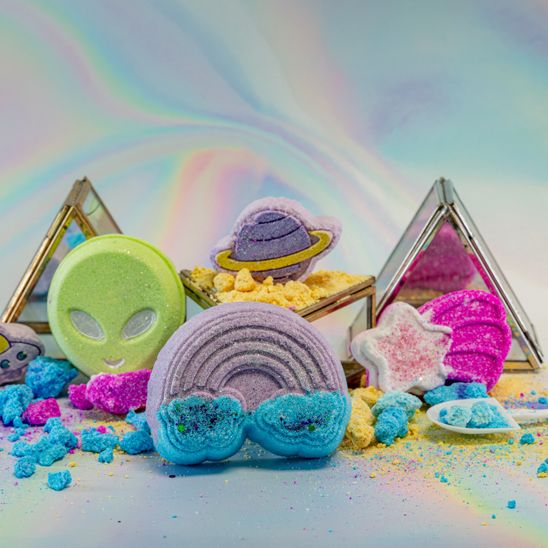 LA FABRIK BOMBE DE BAIN SURPRISE - ARC-EN-CIEL