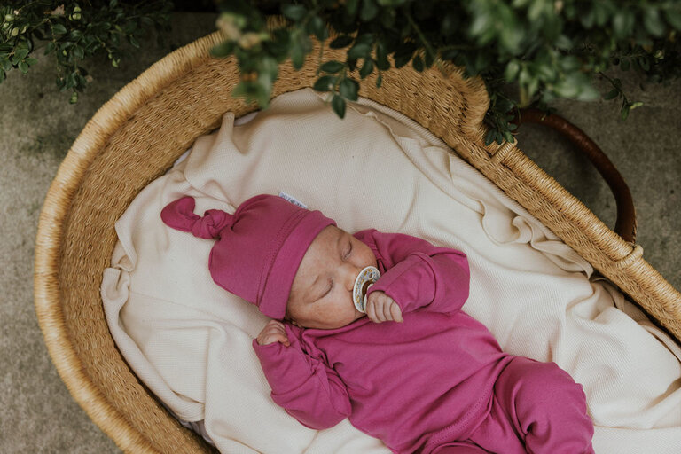 ZAK & ZOÉ BONNET EN BAMBOU (0-3 MOIS) - FUCHSIA