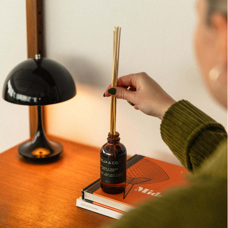 SOJA & CO. DIFFUSEUR À ROSEAUX - FÈVE DE TONKA, AMBRE BOISÉ & VANILLE