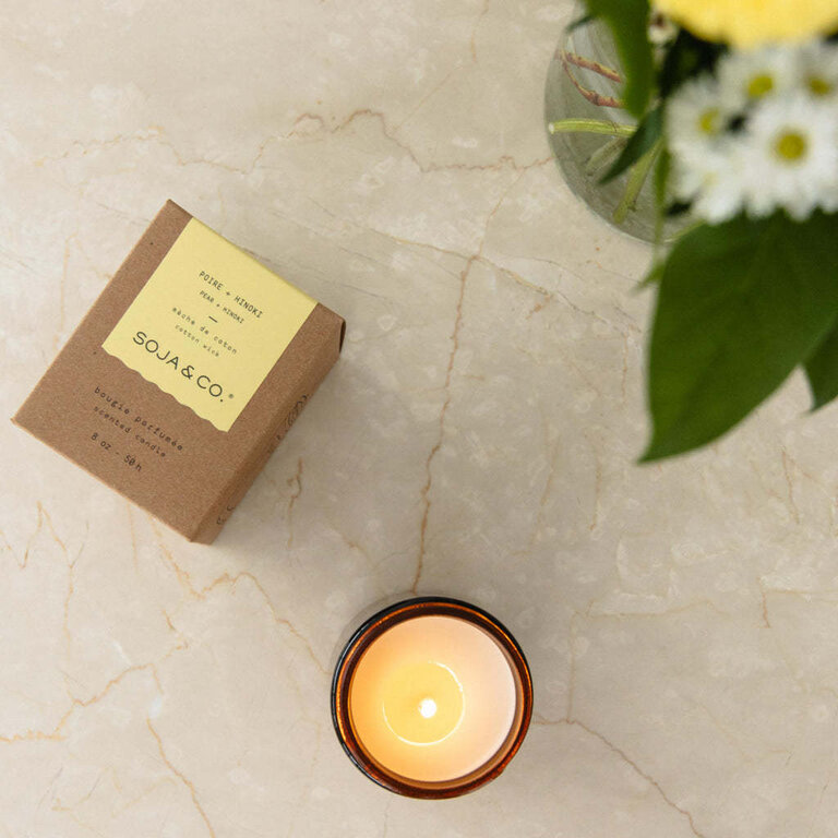 SOJA & CO. CHANDELLE - POIRE + HINOKI