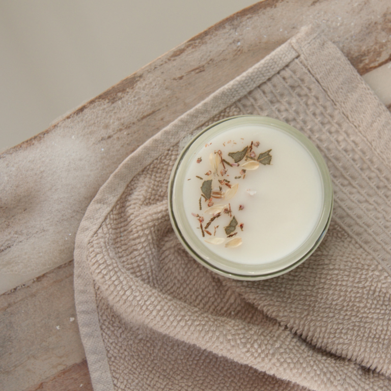 LOVLI CHANDELLE MOMENT SPA - EUCALYPTUS & FEUILLE DE MENTHE