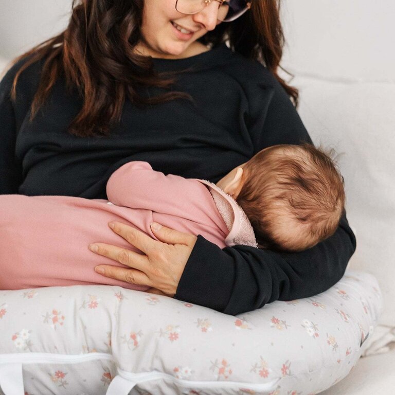 PERLIMPINPIN COUSSIN D'ALLAITEMENT EN BAMBOU - FLEURS