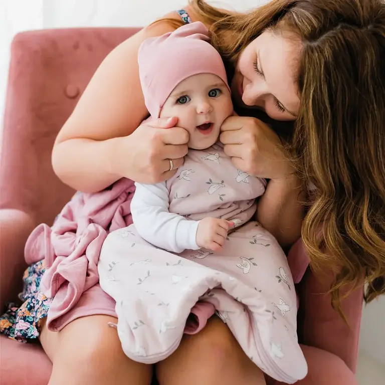 PERLIMPINPIN BONNET EN BAMBOU À (1-3 MOIS) - LOTUS