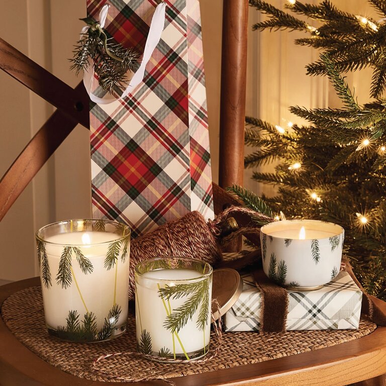 THYMES PINE BRANCH DESIGN CANDLE - FRASIER FIR - 6,5 OZ