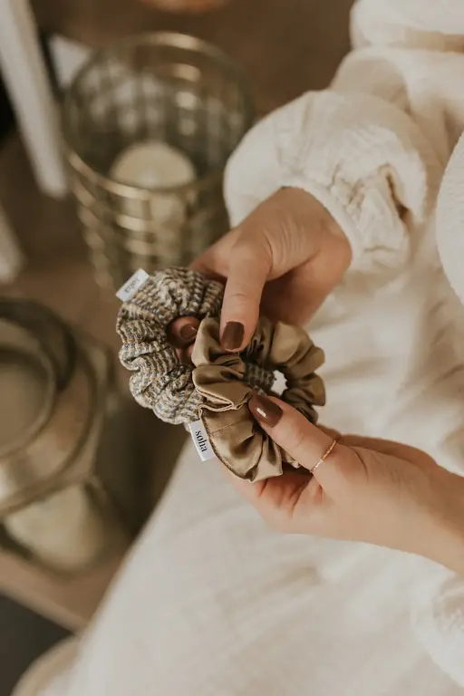 SOHA CHOUCHOU EN SATIN - OR