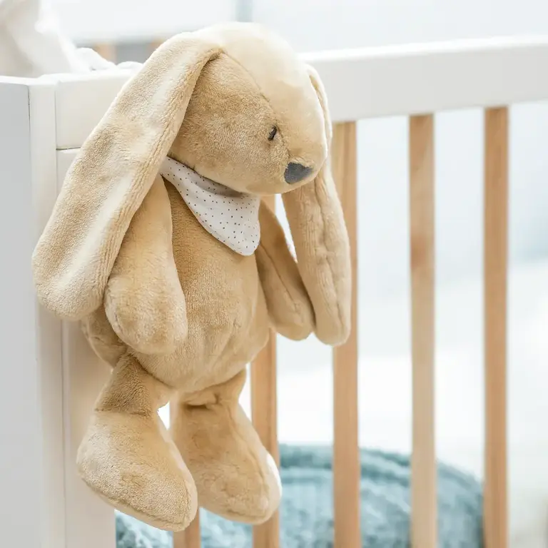 NATTOU VEILLEUSE PELUCHE SLEEPY - LAPIN