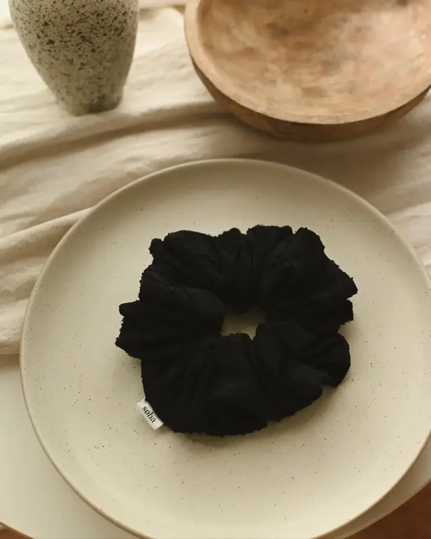 SOHA CHOUCHOU TEXTURÉ OVERSIZE - NOIR