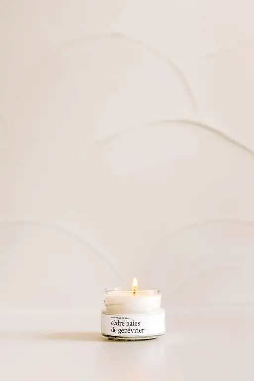MARÉE CHANDELLE CHANDELLE DE SOYA - CÈDRE BAIES DE GENÉVRIER