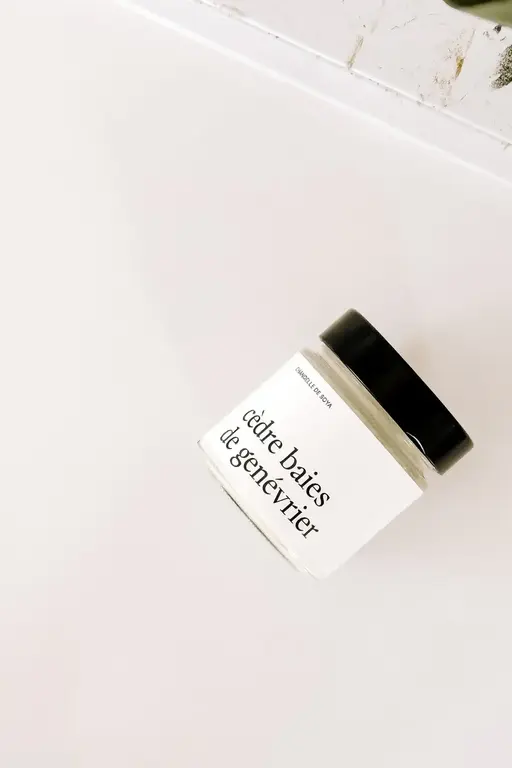 MARÉE CHANDELLE CHANDELLE DE SOYA - CÈDRE BAIES DE GENÉVRIER