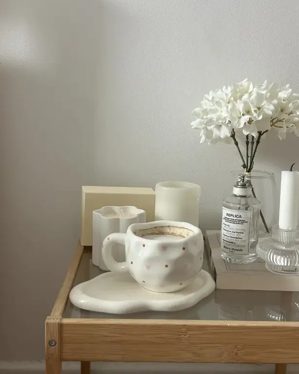 MOI D'ABORD TASSE - AMOUR PICOTÉ