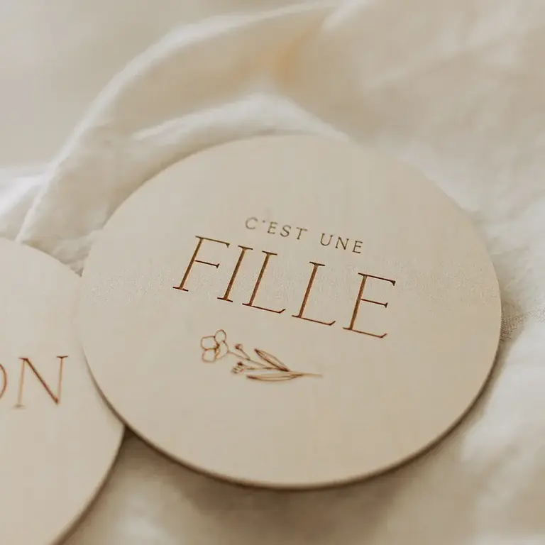 LE PETIT TABLEAU NOIR GENDER REVEAL WOOD DISC