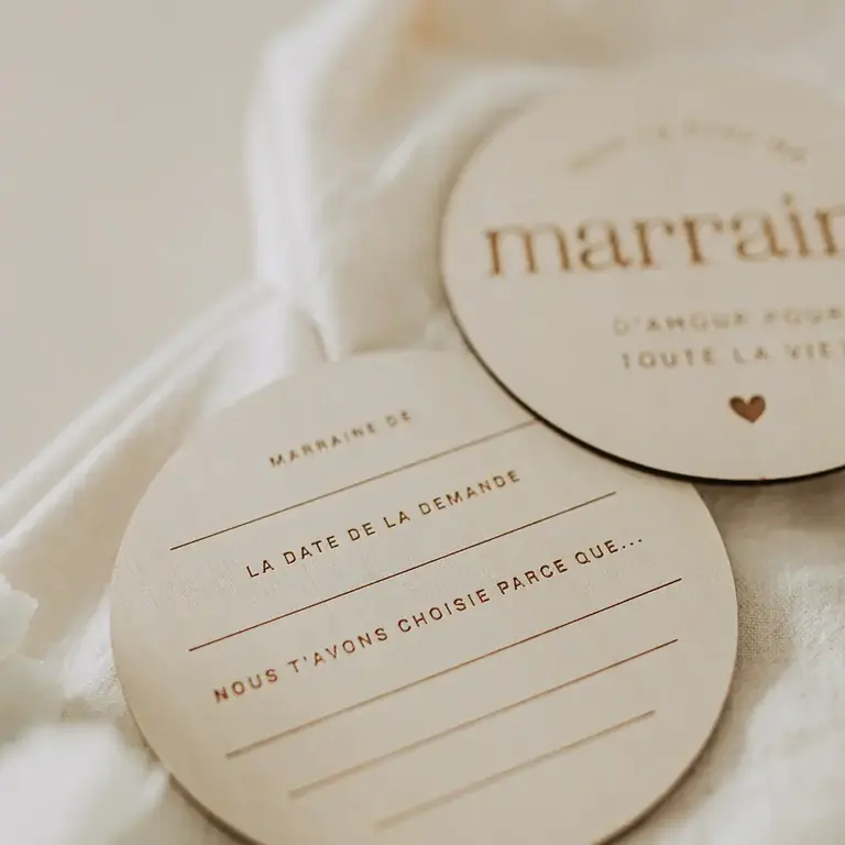 LE PETIT TABLEAU NOIR PASTILLE DE BOIS - MARRAINE