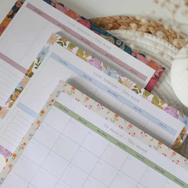 LE PETIT TABLEAU NOIR PLANIFICATEUR DE MOIS - OLIVIA