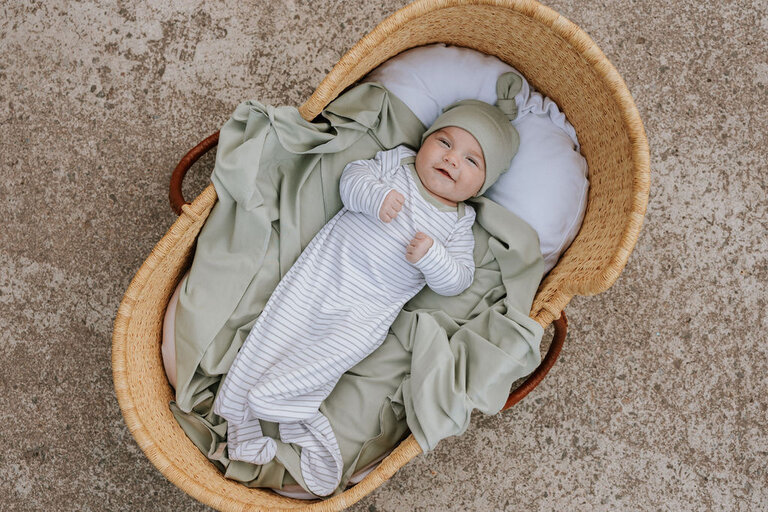 ZAK & ZOÉ BONNET EN BAMBOU (0-3 MOIS) - SAUGE