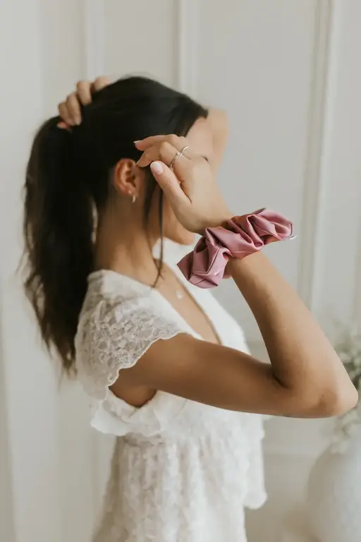 SOHA CHOUCHOU EN SATIN OVERSIZE - ROSE VINTAGE