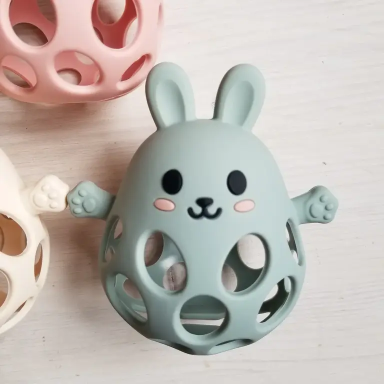 CRÉATION JADE BALLE LAPIN EN SILICONE