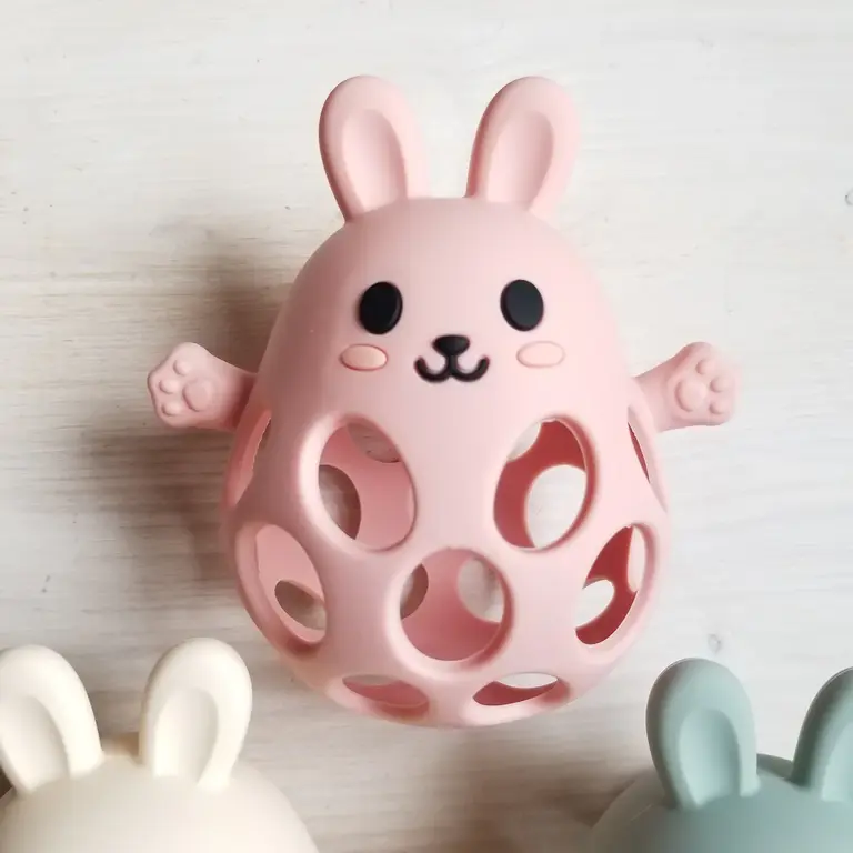CRÉATION JADE BALLE LAPIN EN SILICONE