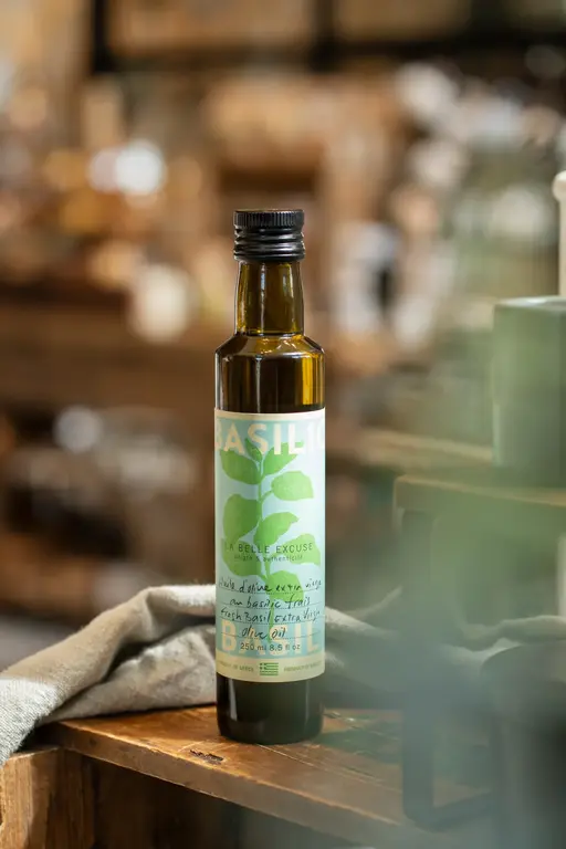 LA BELLE EXCUSE HUILE D'OLIVE EXTRA VIERGE AU BASILIC 250ml