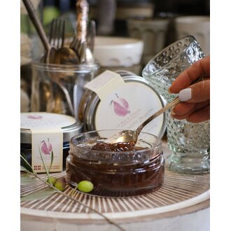 LA BELLE EXCUSE FRENCH SHALLOT CONFIT WITH RASPBERRY BALSAMIC