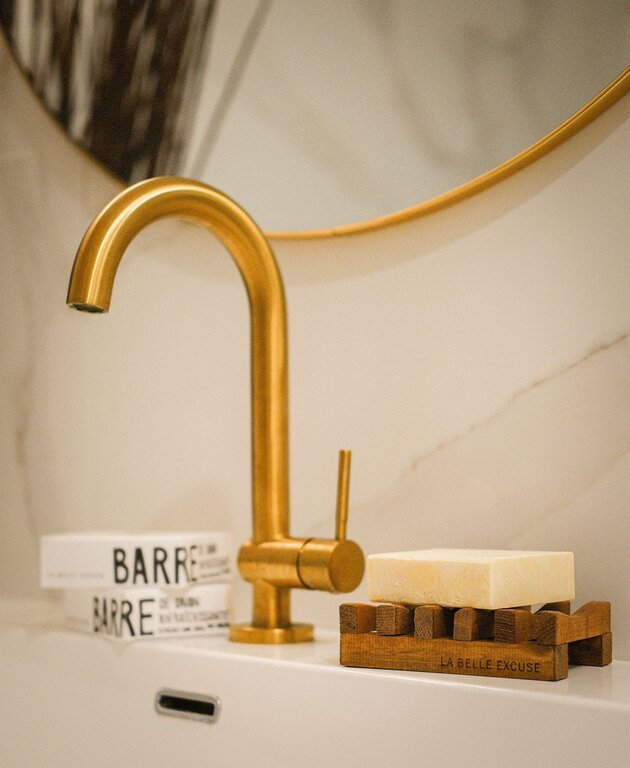 LA BELLE EXCUSE BARRE EXFOLIANTE RAFRAÎCHISSANTE AU SEL DE MER