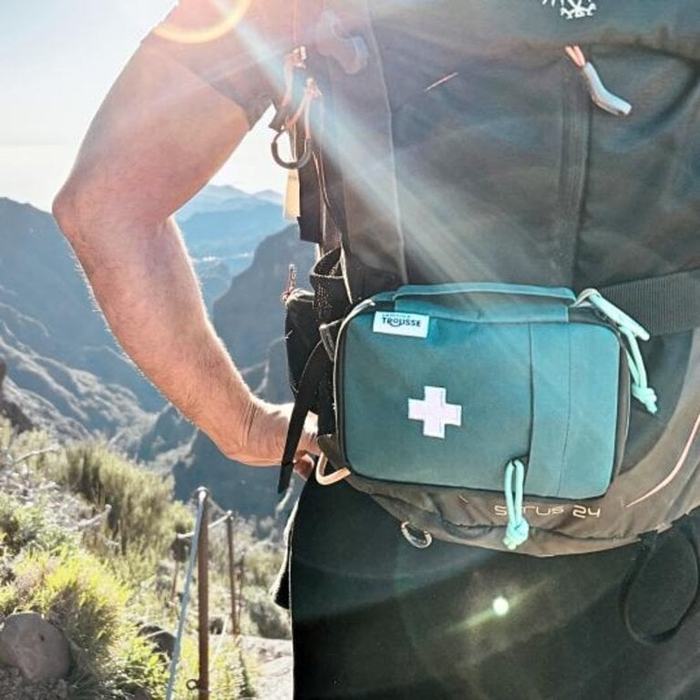 LA PETITE TROUSSE TROUSSE DE PREMIERS SOINS EVERYDAY