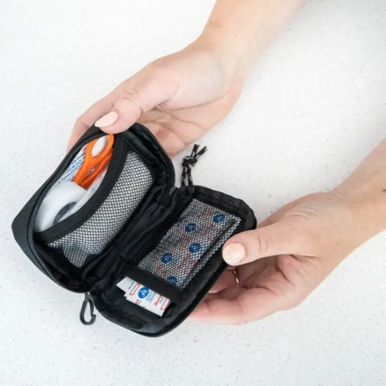 LA PETITE TROUSSE TROUSSE DE PREMIERS SOINS MICRO