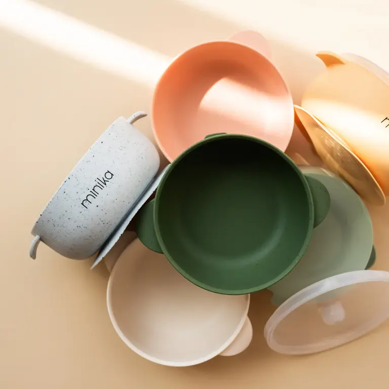 MINIKA MINIKA - BOL EN SILICONE AVEC COUVERCLE - SAUGE