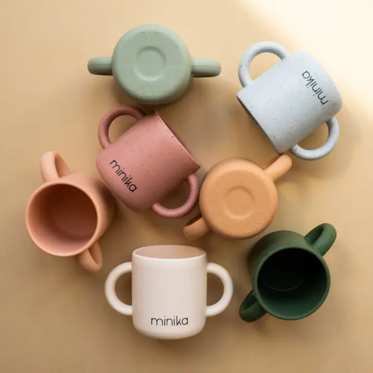 MINIKA TASSE D'APPRENTISSAGE AVEC POIGNÉES - SAUGE