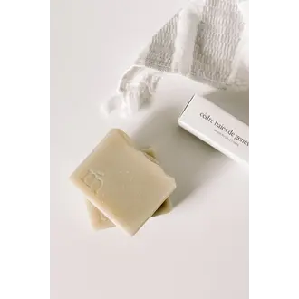 MARÉE CHANDELLE SAVON POUR LE CORPS - CÈDRE BAIES DE GENÉVRIER