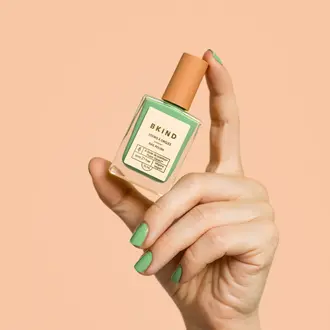BKIND VERNIS À ONGLES -  MATCHA LATTÉ