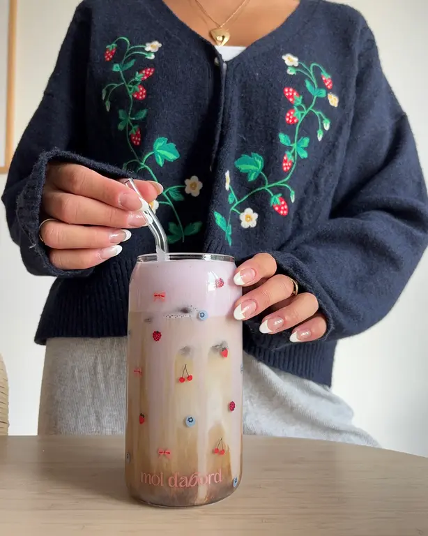 MOI D'ABORD TUMBLER EN VERRE - RAFALE DE PETITS FRUITS