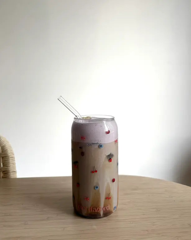 MOI D'ABORD TUMBLER EN VERRE - RAFALE DE PETITS FRUITS
