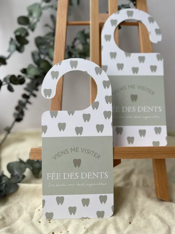 FAIRY & CO. MON ACCROCHE-PORTE - DENTS DE LAIT