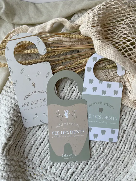 FAIRY & CO. MON ACCROCHE-PORTE - PETITES FEUILLES