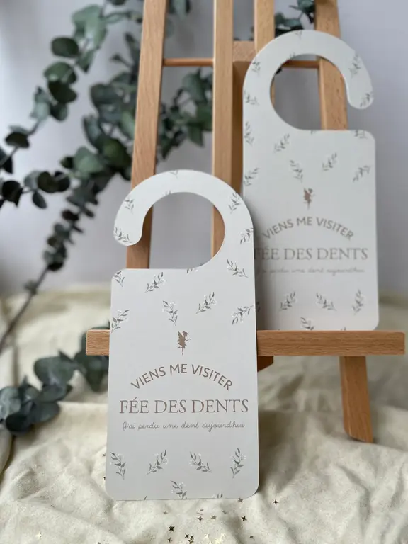 FAIRY & CO. MON ACCROCHE-PORTE - PETITES FEUILLES