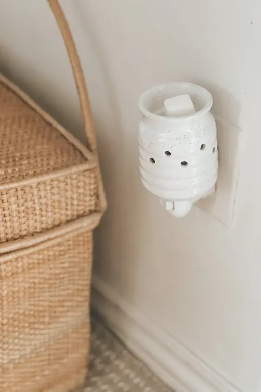 MARÉE CHANDELLE DIFFUSEUR MURAL POUR PASTILLES DES CIRE FARMHOUSE - CRÈME