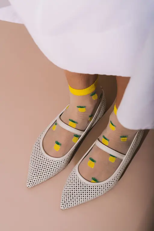 UNIFIED CHAUSSETTES SHEER FRUIT SOCKS - PINEAPPLE