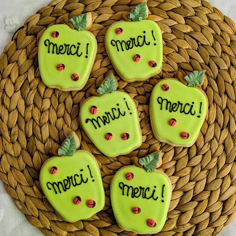 LA DENT SUCRÉEE BISCUIT -  POMME MERCI
