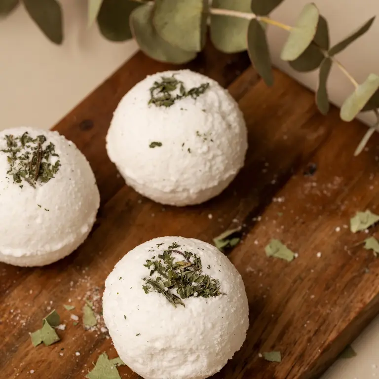COCO & MOI BOMBE DE BAIN - MENTHE POIVRÉE & EUCALYPTUS