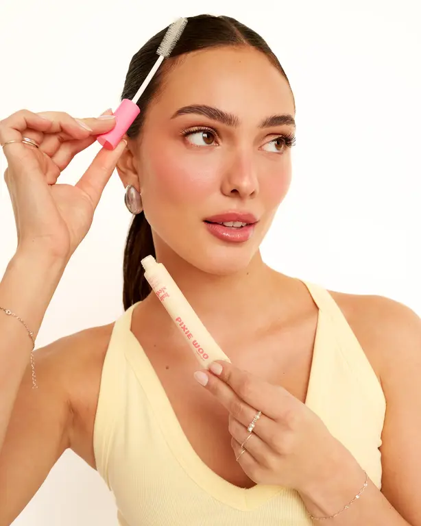 PIXIE WOO GEL COIFFANT & BROSSE INTÉGRÉE