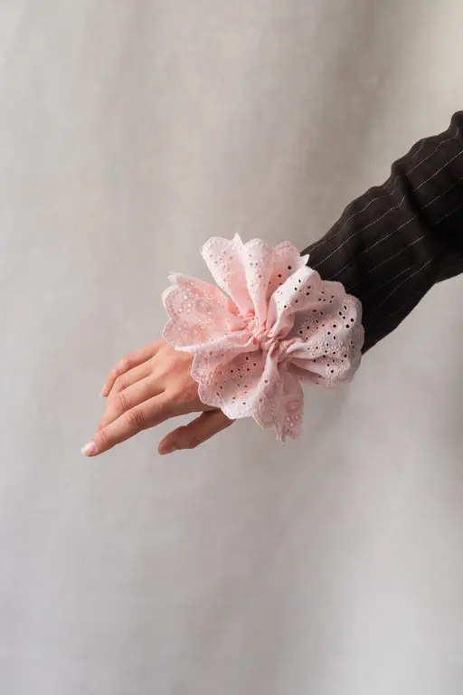 GIBOU CHOUCHOU EN BRODERIE ANGLAISE - ROSE